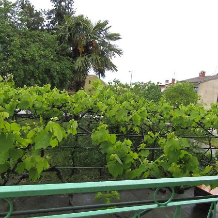 Green Gardens 2 Ровинь Экстерьер фото